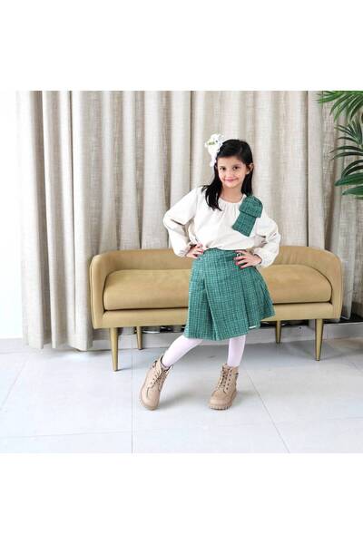 Mamnon off-white and green blouse