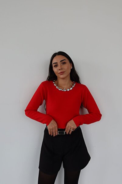 Özge Özgenç Six Asymmetrical Knitwear with Beaded Collar