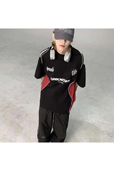 BALİNA Siyah Friday Unknown Kırmızı Şeritli Unisex T-Shirt THE SOLO