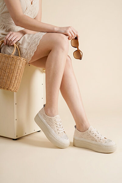 MARSEDO Women's Sneaker Stone Detailed Oval Toe Lace-Up Casual Shoes Lucine