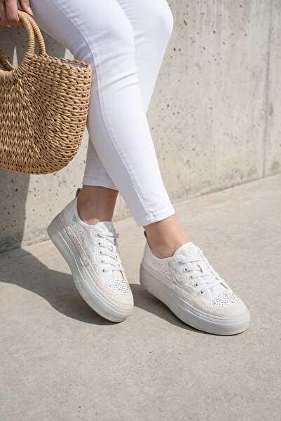 FEMME Women's Sneaker Stone Detailed Oval Toe Lace-Up Casual Shoes Lucine