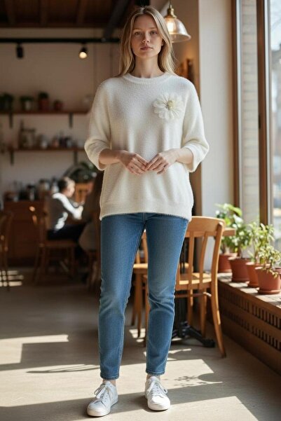 GÖMLEK GALERİSİ Women's Angora Furry Floral Embroidered Crew Neck Sweater Sta...