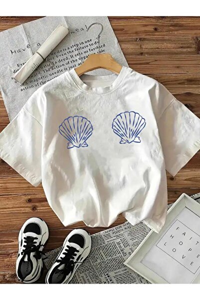 Oceanwear تيشيرت نسائي من Sea Shell مطبوع برقبة دائرية وأكمام قصيرة