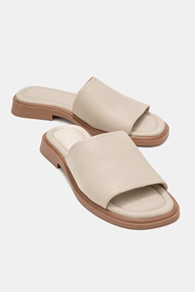 Zeynep Sıradağlı Papuci de damă Sean din piele naturală, bej