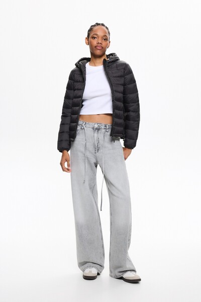 Pull & Bear Kapüşonlu hafif şişme ceket