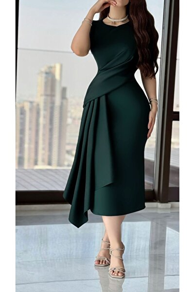 Generica فستان ميدي أخضر داكن بتصميم عصري