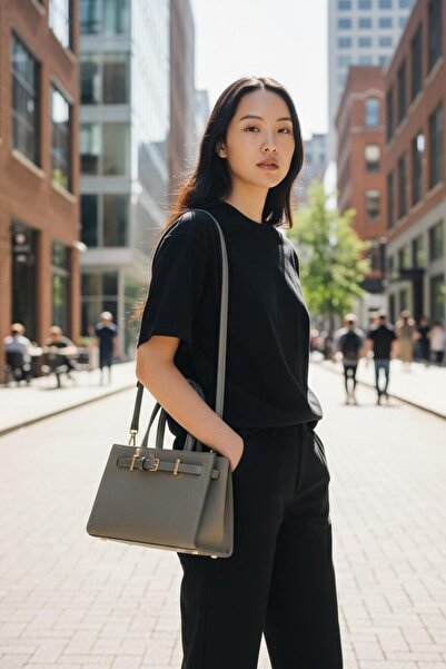 GİYU SHOP Kadın Tokalı El Ve Omuz Çantası