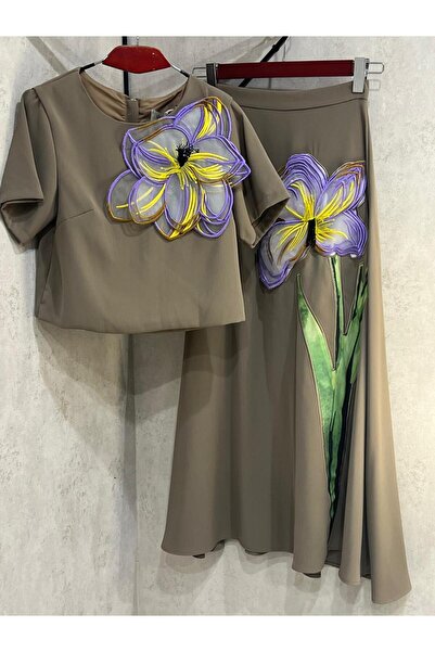 MYGROUP Elegant set with a prominent rose