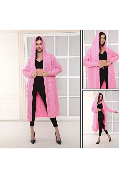 Cannes سترة طويلة بغطاء للرأس بلون البودرة