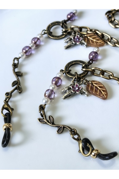 THİNBLACK Glasses Chain – Lilac Czech Crystal Beaded – with Rabbit Figure, Glass Leaf Detail –