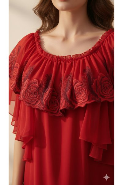 Maison Emarat Premium Floral Lace Detailing Short Night Dress