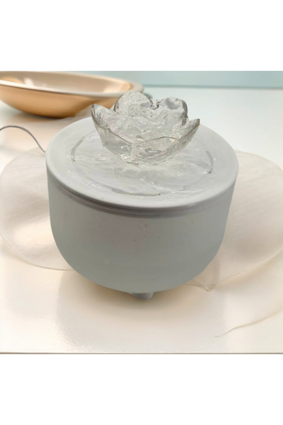 Choice نافورة مياه للحيوانات الأليفة بسعة 1.2 لتر، 15 × 15 × 9 سم، مزودة بمنف...