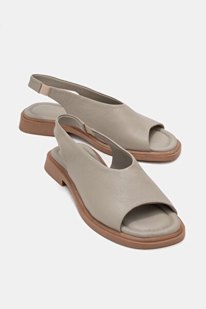 Zeynep Sıradağlı Γυναικεία σανδάλια Seymour από γνήσιο δέρμα σε γκρι χρώμα