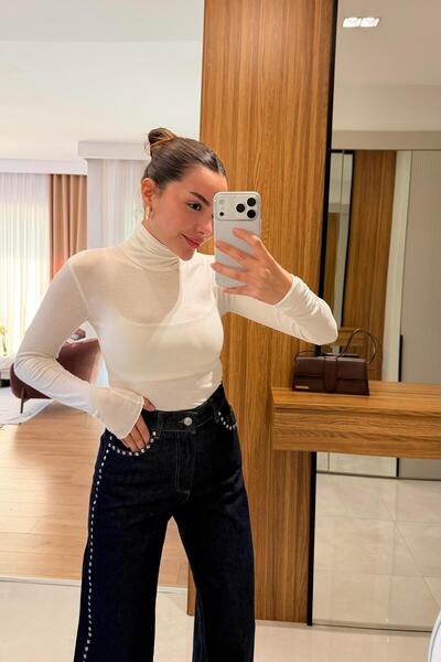 Gizem Ecemiş Geisa Beyaz Balıkçı Yaka Body