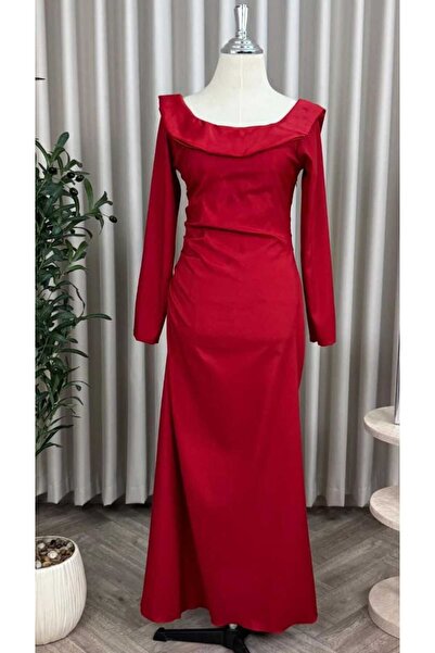 haninline Barbie's red dress