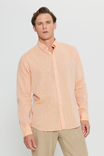 ALTINYILDIZ CLASSICS قميص رجالي برتقالي اللون مصنوع من الكتان بنسبة 100%، بقصة مريحة وياقة بأزرار