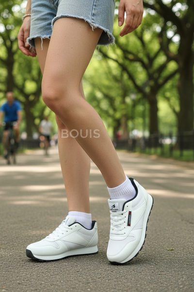 BOUIS Жіночі біло-чорні шнуровані повсякденні зручні кросівки з м'якою підошв...