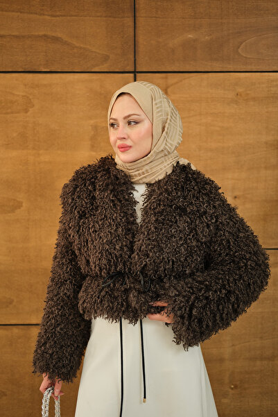 LOCCO Women's Curly Detail Fur Coat Brown