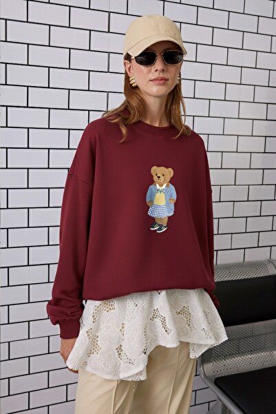 The Champ Clothing Women's Oversized Sweatshirt Preppy Girl Bear Printed Burgundy – Crew Neck, 3 Thread Ş Fleece-Lined Fleece