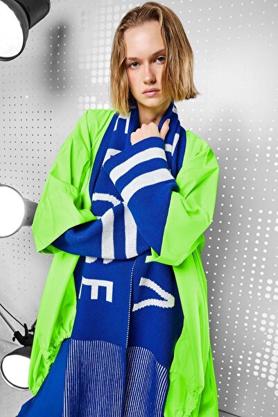 VDR Sari Neon Cobalt Blue Windbreaker 15452