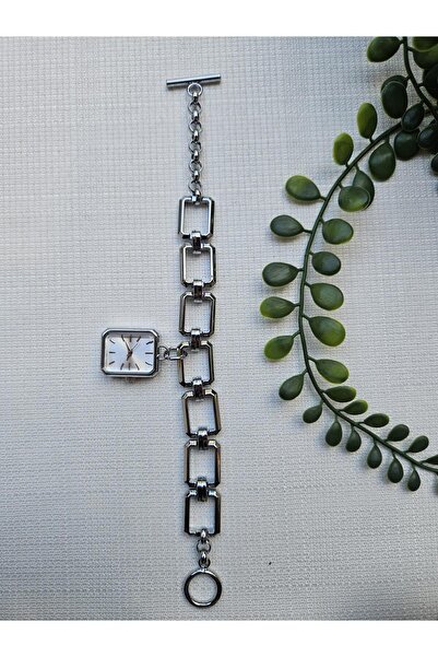 Betüştakıevi Charm detail watch - silver