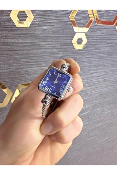 LOOQ Roman Numeral Bracelet Model Women's Wristwatch Fits All Wrists