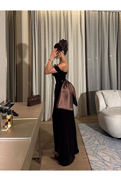 revan Boutique A very elegant Korean velvet dress