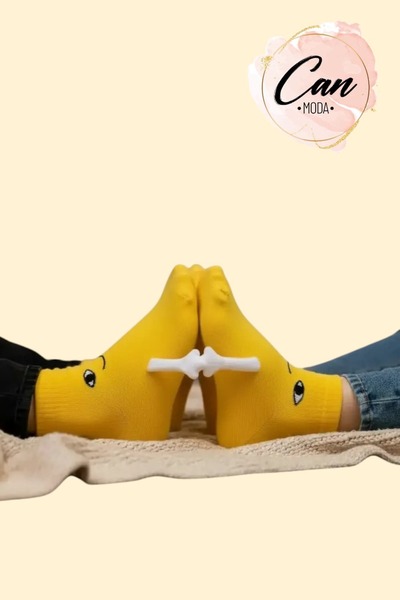 CANMODA Sarı Renk Mıknatıslı El Ele Tutuşan Sevgili Çorabı (36-44 Numaraya Uy...