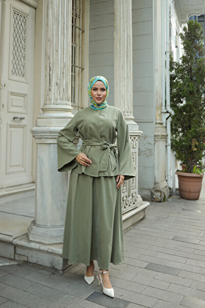 By Pommes Life Women's Tie-Up Blouse Skirt Set