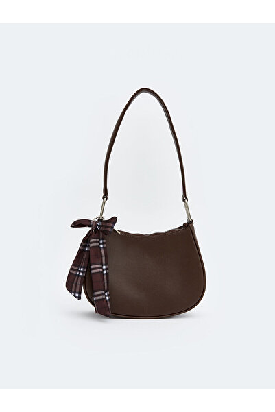 LC Waikiki حقيبة كتف نسائية بمظهر جلدي