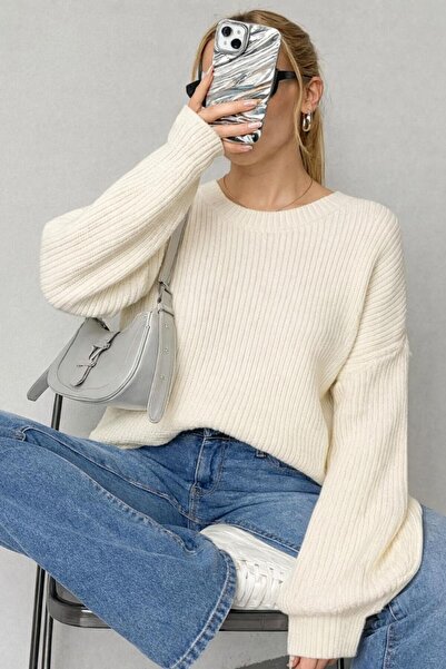 YUGA KNİTTİNG سترة نسائية بياقة دائرية