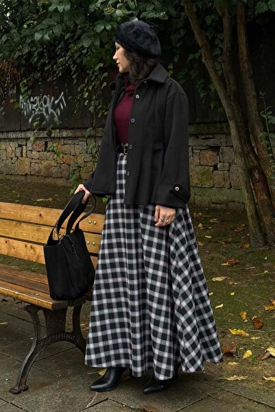 ZÜLAYS Pileli Kısa Kaban Siyah