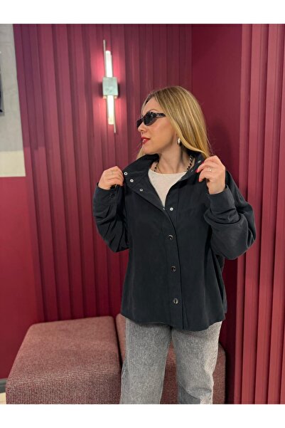 Serpirella Butik Mock Neck Shirt with Snap Detail