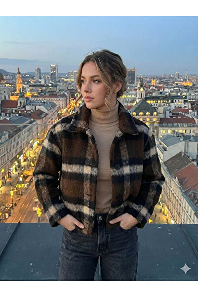 Robin D99832 Ekose Desenli Düğmeli Kadın Kısa Kaşe Mont