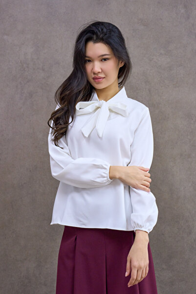KÜÇÜĞÜM BUTİK White Halter Neck Crepe Blouse