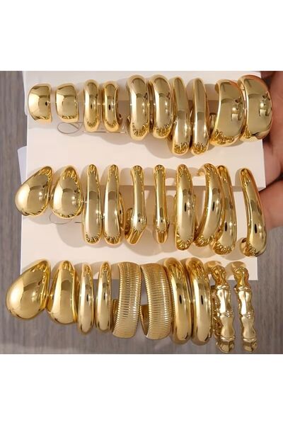 HISCOSMETIC Gold Karışık Desenli Küpe (1 ÇİFT FİYATIDIR-RASTGELE GÖNDERİLİR)