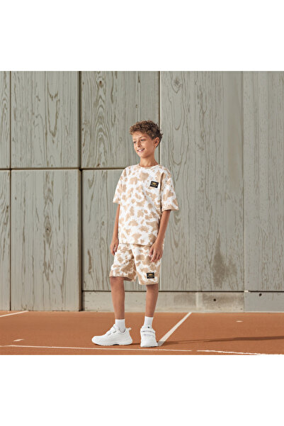 Juniors طقم تيشيرت وشورت مطبوع بتقنية التاي داي