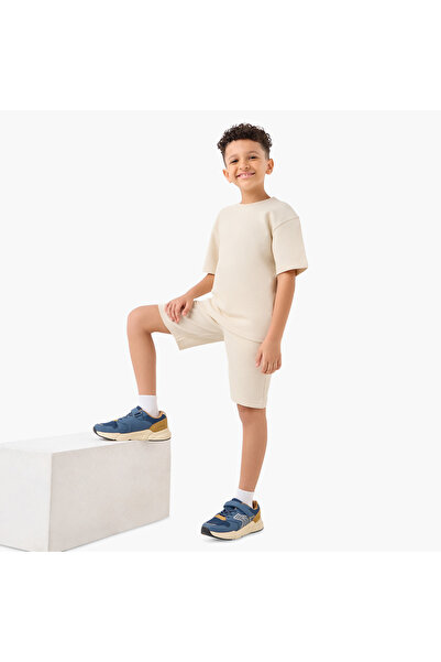 Juniors Textured Crew Neck T-shirt and Shorts Set