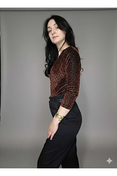 Roosbutik Leopar desenli kahverengi kadife bluz