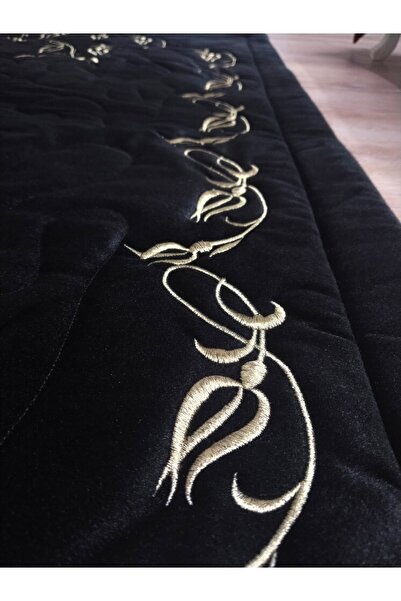 BAŞ TASARIM Sim İşlemeli Siyah Kadife Seccade