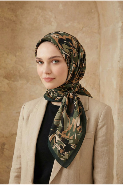 Akel Spring Scarf Camouflage Pattern