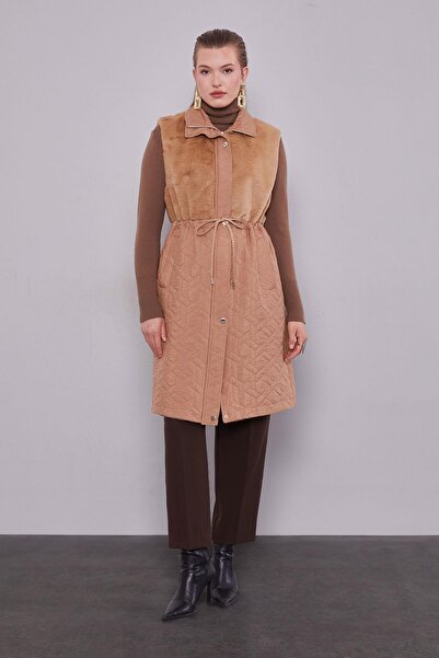 Levidor Camel Fur Detailed Vest