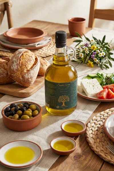 Sadık Amca Erken Hasat Soğuk Sıkım Natürel Sızma Zeytinyağı 1 Lt. Galon Cam Şişe