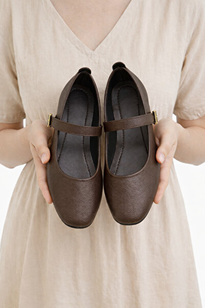 FootFrenzy Women's Mary Jane Ballet Flats - Square Toe Buckle Leather Shoes