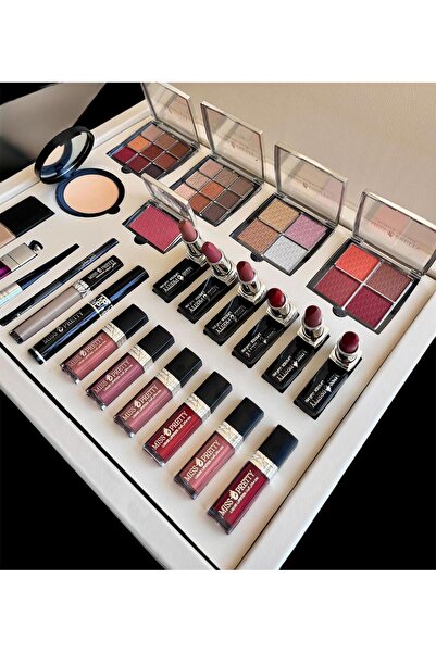 Miss Pretty Pretty Complete Makeup Case in Beige | 24 Pieces of Luxury Beauty