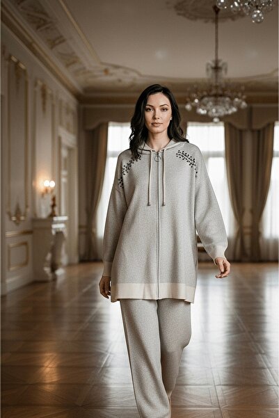 MODA S&S BZLİNE Omuz taş detaylı simli takım