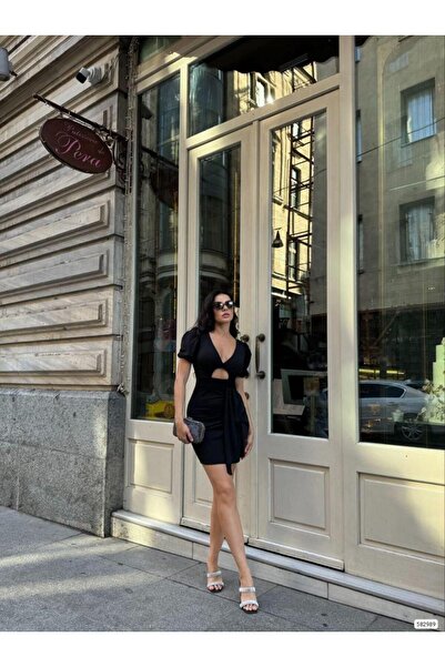 Modafeminen Low-Cut Mini Dress - Window Detail and Balloon Sleeves 582989 Black