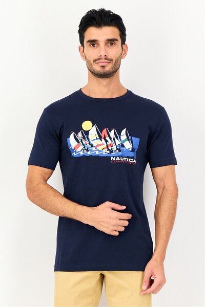 Nautica تيشيرت رجالي بأكمام قصيرة وطبعة جرافيكية، بياقة دائرية، لون كحلي