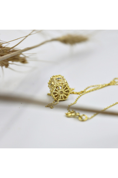 aurajewelery 925 Ayar Gümüş Altın Kaplama- Zirkon Taşlı Dönen Minimal Kolye