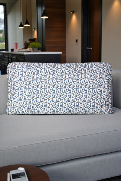 AYPETEKS Prizma Desenli Kadife Kutu Model Kırlent Kılıfı